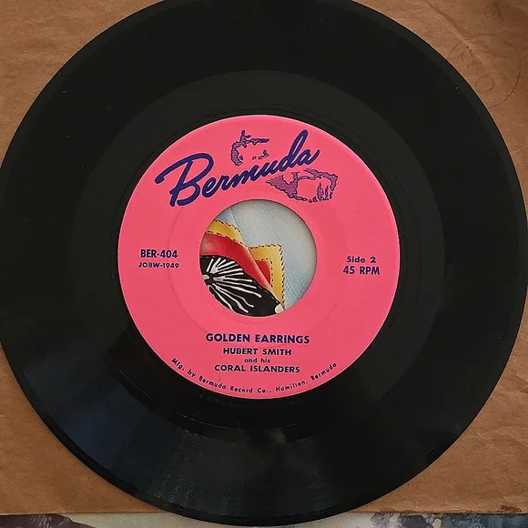 Hubert Smith and His Coral Islanders- Yellowbird; Golden Earrings 7" Vinyl - Picture 2 of 3